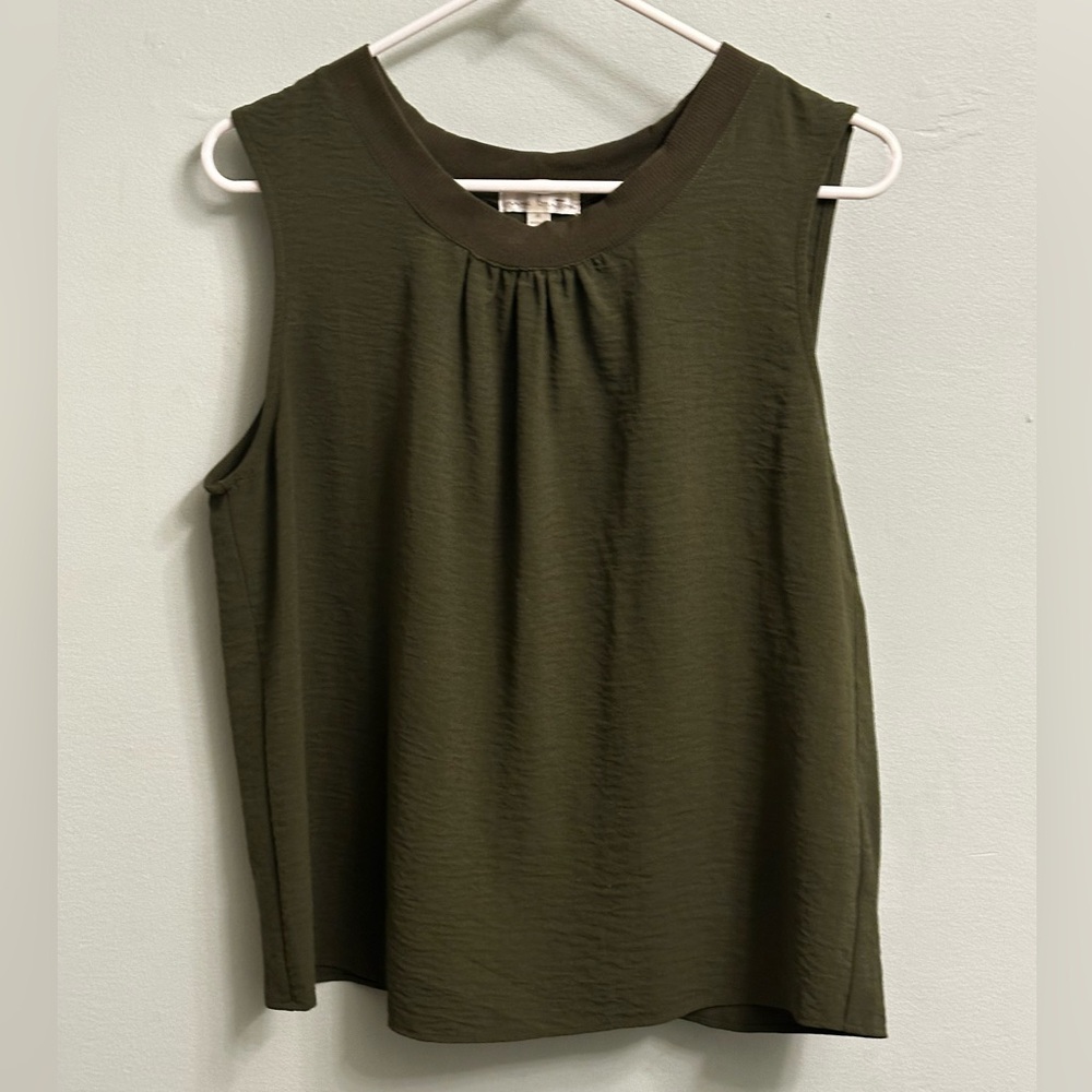 Army green tank with overlapping back